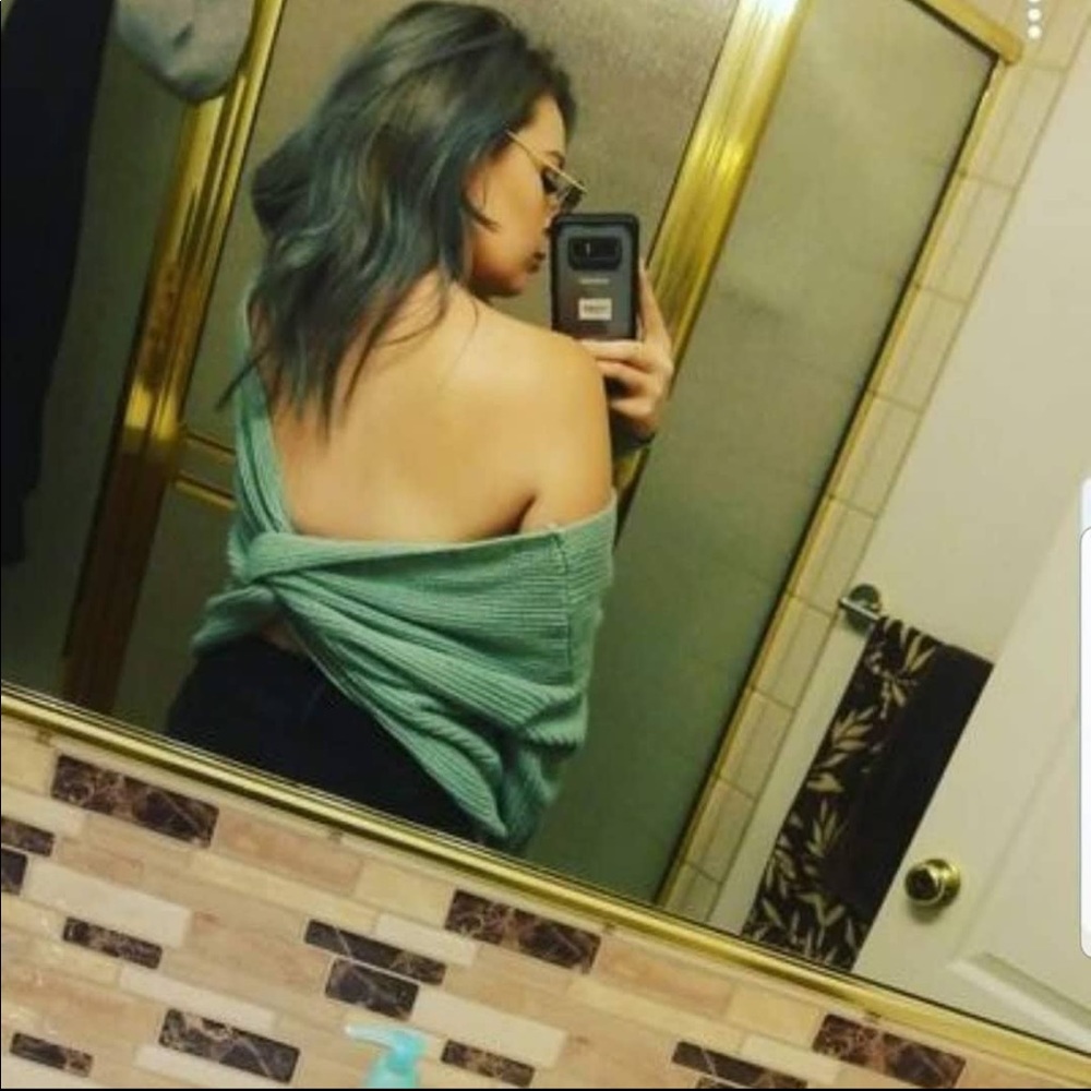 blue sweater  🥰